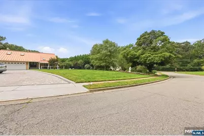 19 Hillside Road, Manalapan Township, NJ 07726 - Photo 42