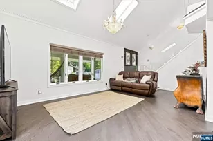 19 Hillside Rd, Manalapan Township, NJ 07726 - Photo 4