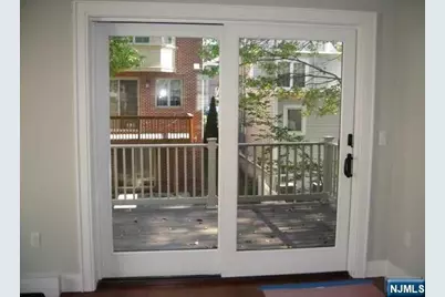 816 Jassamine Way, Fort Lee, NJ 07024 - Photo 8