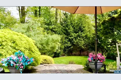 457 Devonshire Drive, Franklin Lakes, NJ 07417 - Photo 6