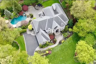 457 Devonshire Dr, Franklin Lakes, NJ 07417 - Photo 2