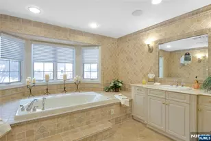 457 Devonshire Dr, Franklin Lakes, NJ 07417 - Photo 28