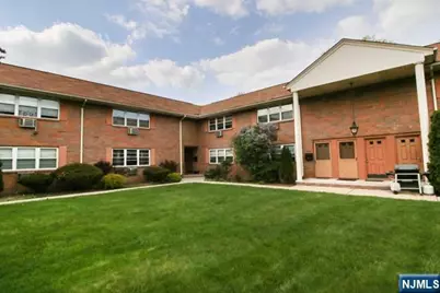 207 N Maple Avenue, Park Ridge, NJ 07656 - Photo 1
