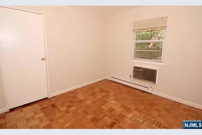 207 N Maple Avenue, Park Ridge, NJ 07656 - Photo 12