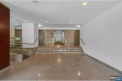 2185 Lemoine Avenue 2C #2C, Fort Lee, NJ 07024 - Photo 4