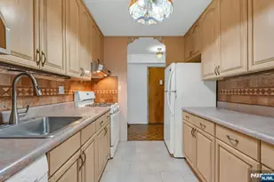 2185 Lemoine Ave 2C, Fort Lee, NJ 07024 - Photo 14