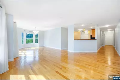 337 The Promenade 337 #337, Edgewater, NJ 07020 - Photo 6