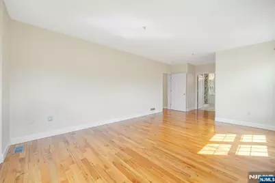 337 The Promenade 337 #337, Edgewater, NJ 07020 - Photo 20