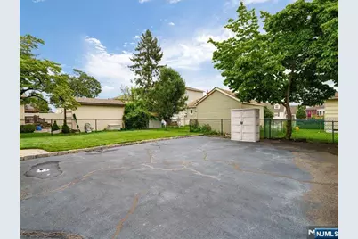 521 9th Street, Carlstadt, NJ 07072 - Photo 24