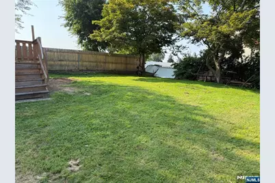 28 Backiel Avenue, Little Ferry, NJ 07643 - Photo 2