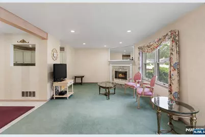 675 Raritan Road 6 #6, Clark Township, NJ 07066 - Photo 6