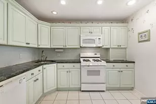 675 Raritan Road 6, Clark Township, NJ 07066 - Photo 10