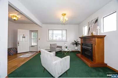 26 Kearney Street, Lyndhurst Township, NJ 07071 - Photo 2