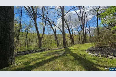 540 Hamburg Turnpike, West Milford, NJ 07480 - Photo 28