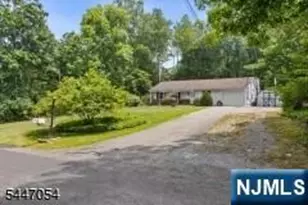958 Cedar Dr, Stillwater, NJ 07860 - Photo 1