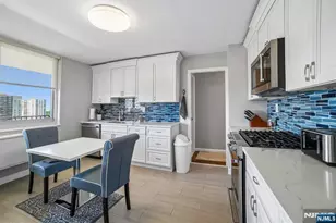 2150 Center Ave 16G, Fort Lee, NJ 07024 - Photo 10