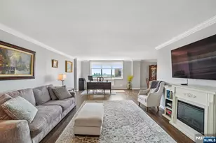2150 Center Ave 16G, Fort Lee, NJ 07024 - Photo 4