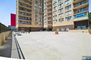 2150 Center Ave 16G, Fort Lee, NJ 07024 - Photo 34