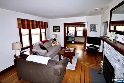 13-08 Ellis Avenue, Fair Lawn, NJ 07410 - Photo 4
