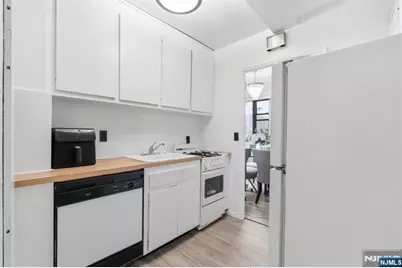 25 Grand Avenue 6E #6E, Hackensack, NJ 07601 - Photo 8