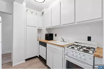 25 Grand Avenue 6E #6E, Hackensack, NJ 07601 - Photo 10