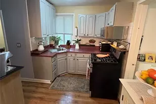 24 Roosevelt Ave, Bergenfield, NJ 07621 - Photo 26
