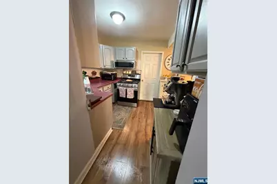 24 Roosevelt Avenue, Bergenfield, NJ 07621 - Photo 22