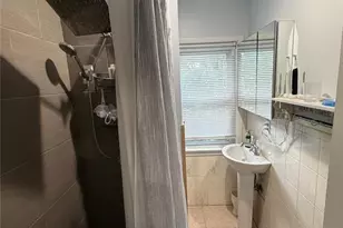 24 Roosevelt Ave, Bergenfield, NJ 07621 - Photo 34