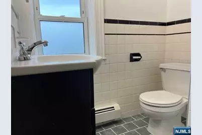 1014 Ponsi Street 2nd Floor #2nd Floor, Fort Lee, NJ 07024 - Photo 8