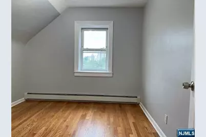 1014 Ponsi Street 2nd Floor #2nd Floor, Fort Lee, NJ 07024 - Photo 12