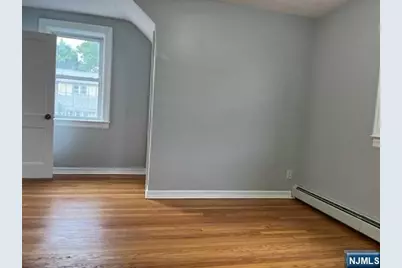 1014 Ponsi Street 2nd Floor #2nd Floor, Fort Lee, NJ 07024 - Photo 10