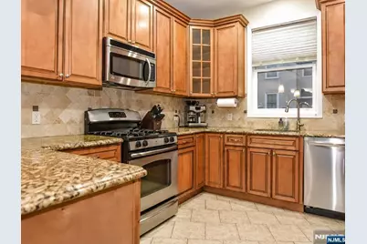 36 Michael Lane 5 #5, Wallington, NJ 07057 - Photo 8