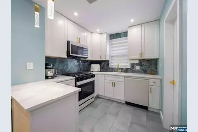 69 Main Avenue, Wallington, NJ 07057 - Photo 6