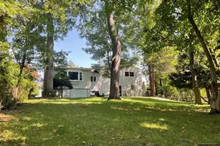 51 Earnshaw Pl, Clifton, NJ 07013 - Photo 6