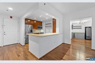 3103 City Place, Edgewater, NJ 07020 - Photo 6