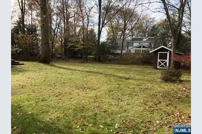 21 Waibel Drive, Allendale, NJ 07401 - Photo 24