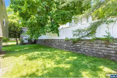 33 Mattocks Place, Closter, NJ 07624 - Photo 20