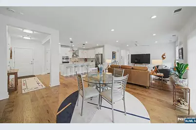 13 Whitney Avenue 402 #402, Morris Plains, NJ 07950 - Photo 14