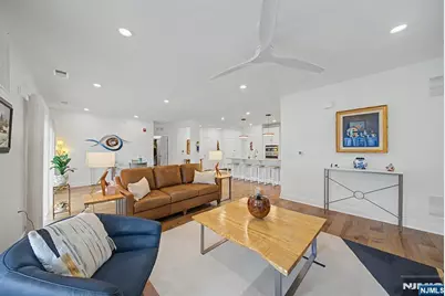 13 Whitney Avenue 402 #402, Morris Plains, NJ 07950 - Photo 10