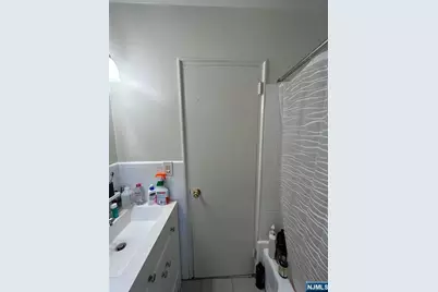 241 Passaic Street 16 A #16 A, Rochelle Park Township, NJ 07662 - Photo 8
