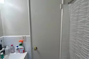241 Passaic Street 17B, Rochelle Park Township, NJ 07662 - Photo 8