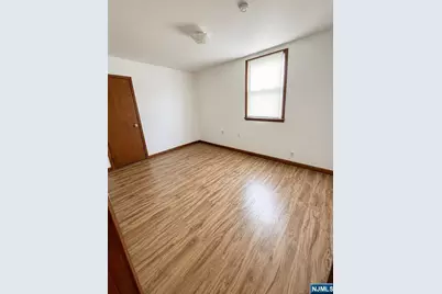166 Van Buren Street, Newark, NJ 07105 - Photo 6