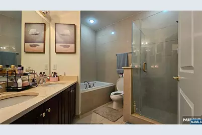 2116 Windsor Park Court 78 #78, Englewood, NJ 07631 - Photo 6