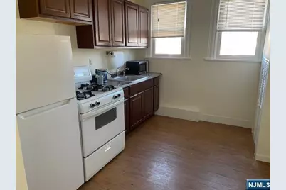 47 Central Avenue, Butler, NJ 07405 - Photo 2