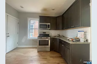 135 Palisade Avenue 2 #2, Garfield, NJ 07026 - Photo 6