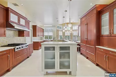 66 Hoover Drive, Cresskill, NJ 07626 - Photo 18