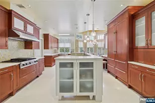 66 Hoover Dr, Cresskill, NJ 07626 - Photo 18