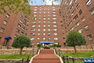 6515 Blvd 2E #2E, West New York, NJ 07093 - Photo 1