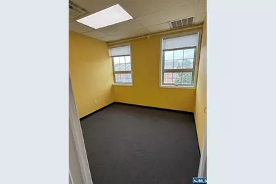 212 Livingston Street 201 #201, Northvale, NJ 07647 - Photo 12
