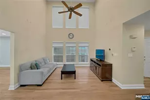 34 Eider Ct, Wayne, NJ 07470 - Photo 8